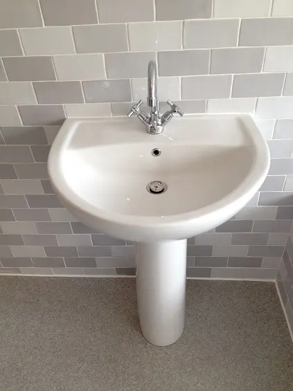 New plumbing sink